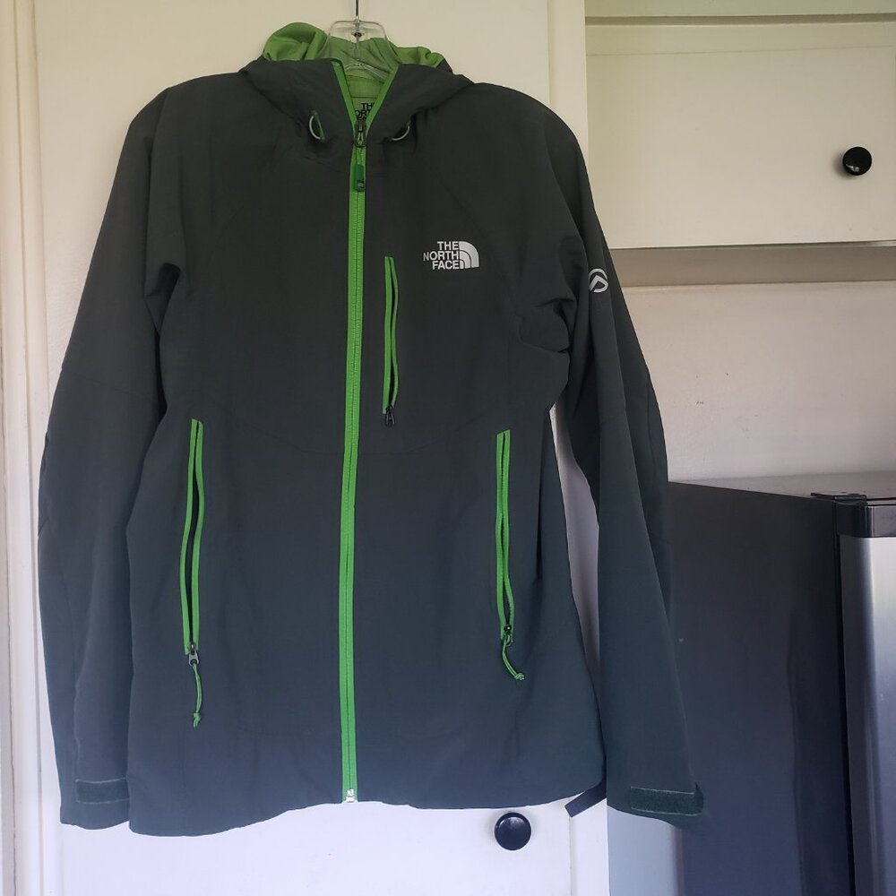 The North Face Black & Green Light Weight Jacket Size S/P